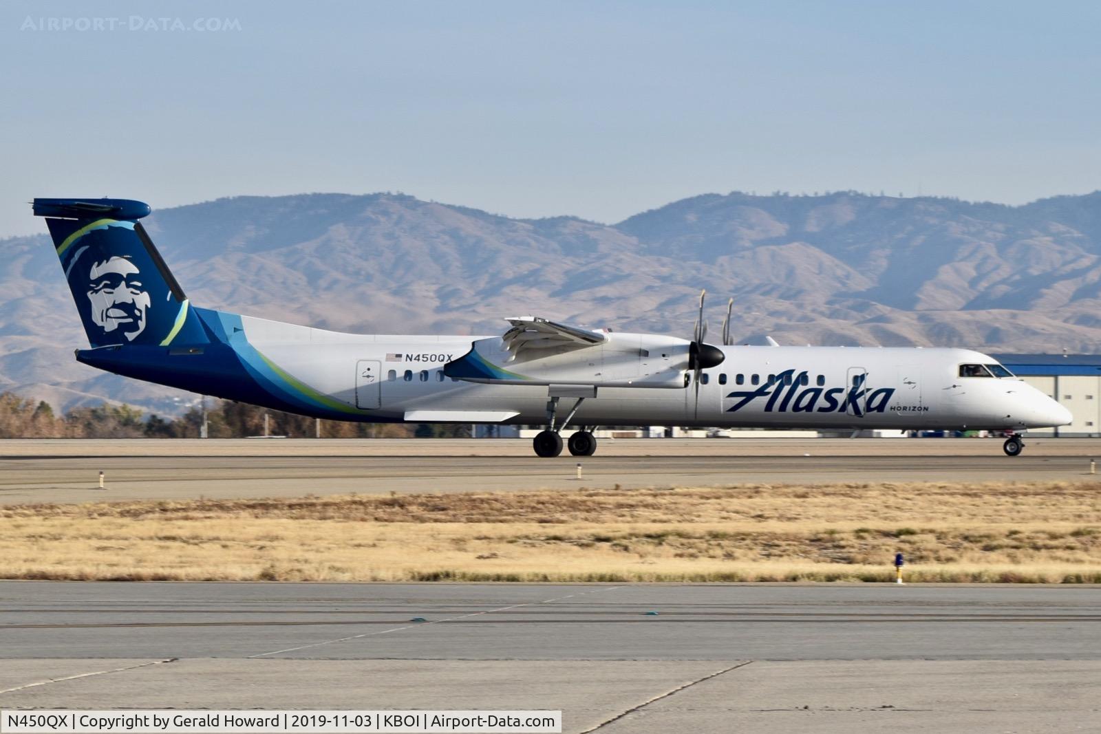 N450QX, 2013 Bombardier DHC-8-402Q Dash 8 C/N 4452, Take off run on RWY 10L.