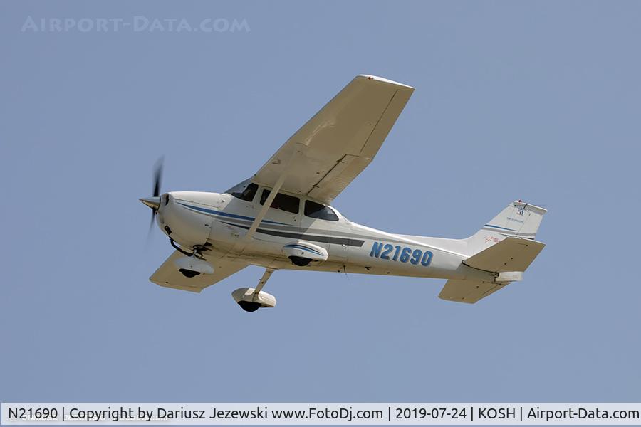 N21690, 1974 Cessna 172M C/N 17263987, Cessna 172M Skyhawk  C/N 17263987, N21690