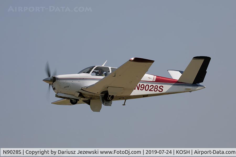 N9028S, 1965 Beech S35 Bonanza C/N D-7952, Beech S35 Bonanza  C/N D-7952, N9028S