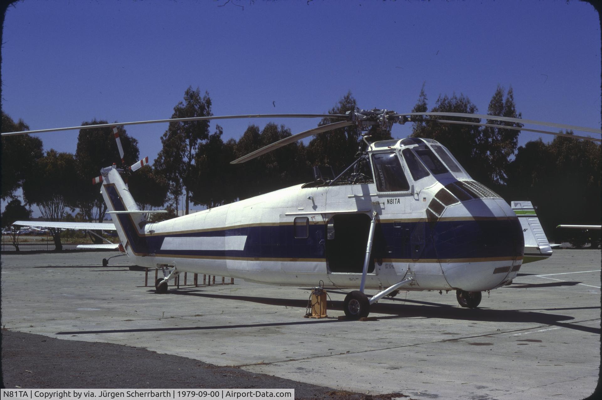 N81TA, 1956 Sikorsky S-58C C/N 58-432, On the Ramp