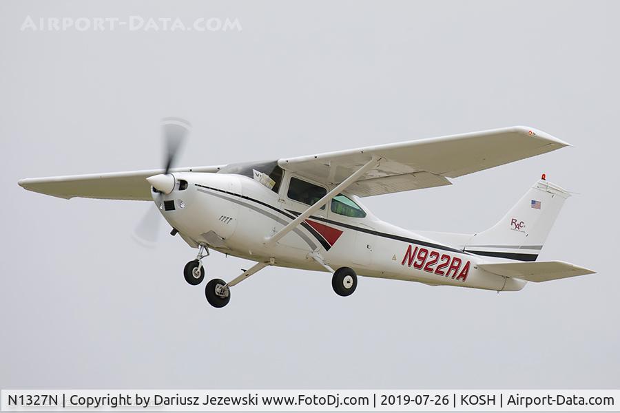 N1327N, 2006 Cessna 172S C/N 172S10380, Cessna 172S Skyhawk  C/N 172S10380, N1327N