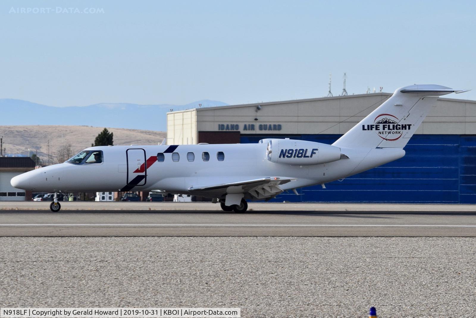 N918LF, 2017 Cessna 525C CitationJet CJ4 C/N 525C-0261, Landing on 10L.