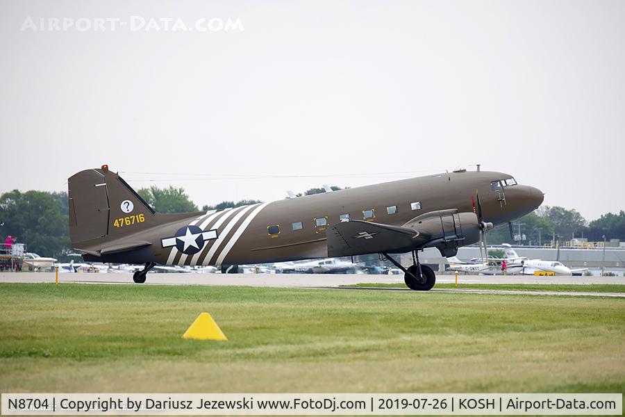 N8704, 1944 Douglas DC3C-S4C4G (TC-47B-30-DK) C/N 33048, Douglas DC-3C-S4C4G 