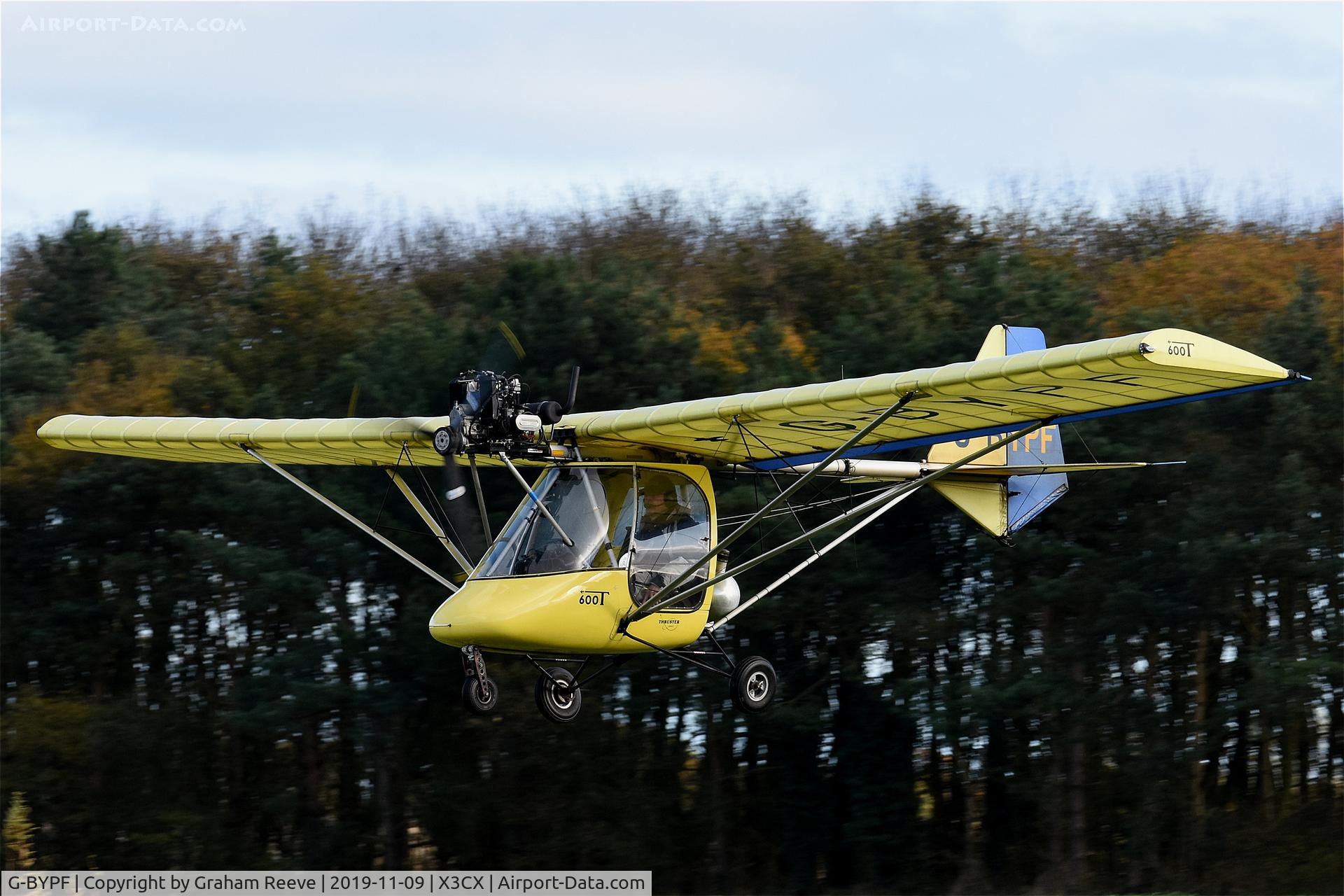 G-BYPF, 1999 Thruster Sprint T600N C/N 9089-T600N-034, Landing at Northrepps.