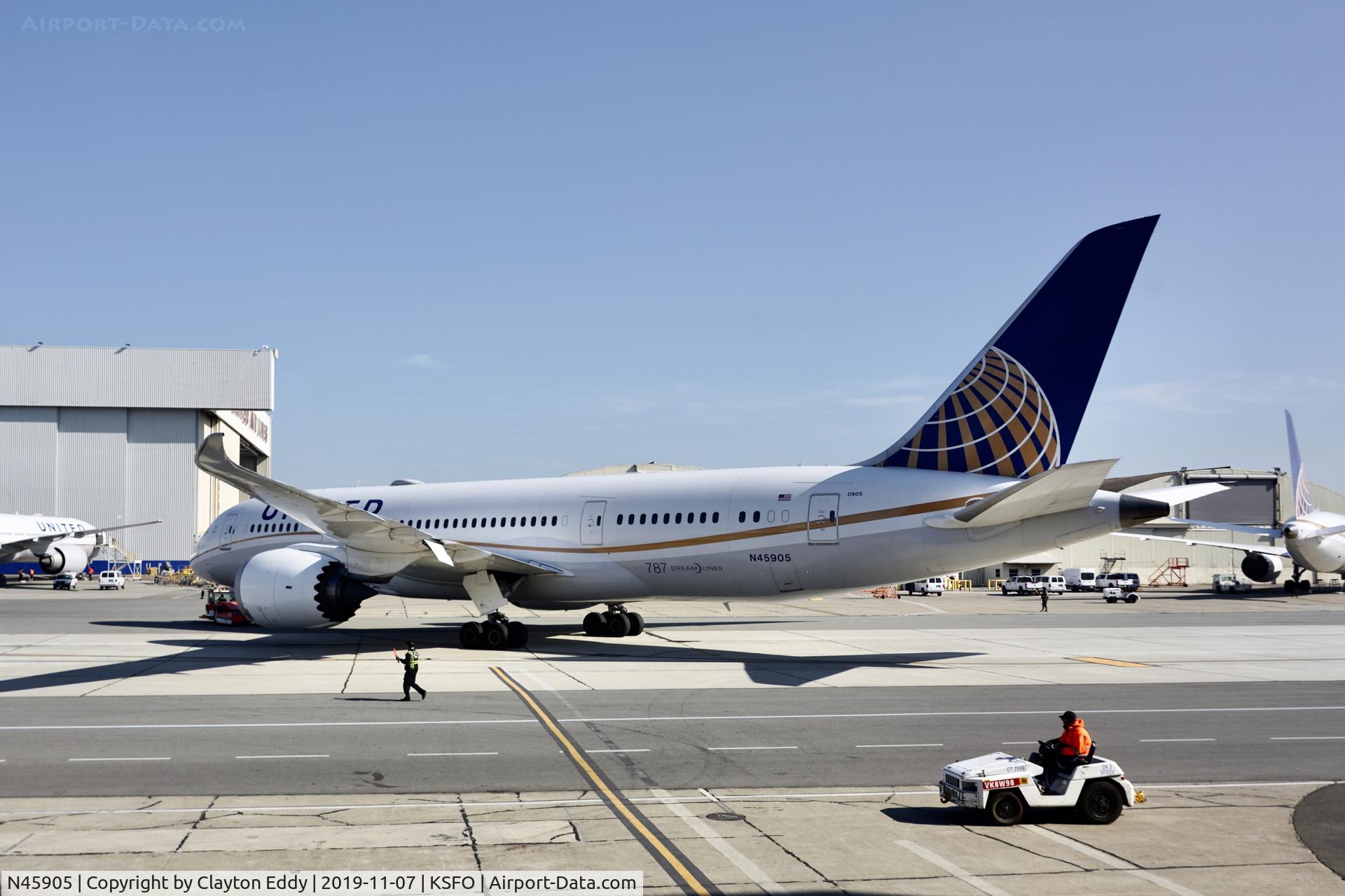 N45905, 2012 Boeing 787-8 Dreamliner Dreamliner C/N 34825, SFO 2019.
