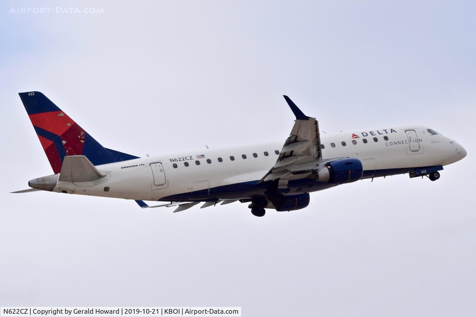 N622CZ, 2008 Embraer 175LR (ERJ-170-200LR) C/N 17000219, Departing BOI.