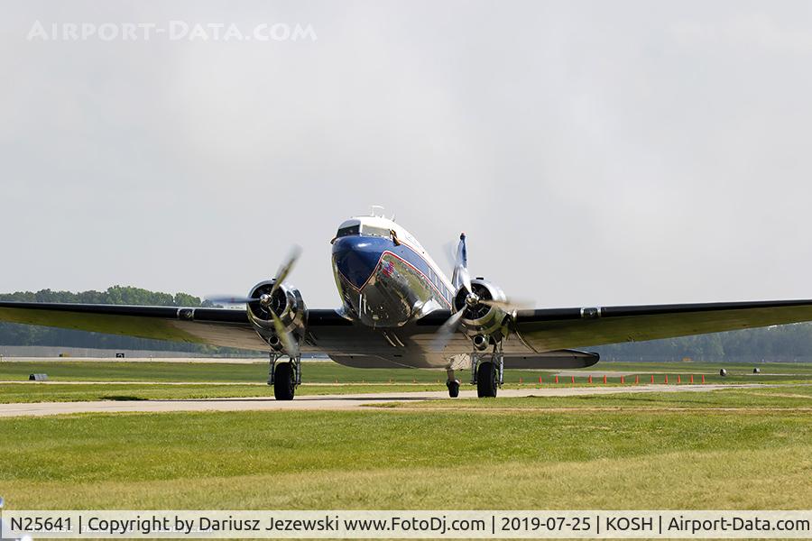 N25641, 1943 Douglas DC3C-S4C4G (C-47) C/N 9059, Douglas DC-3C-S4C4G 