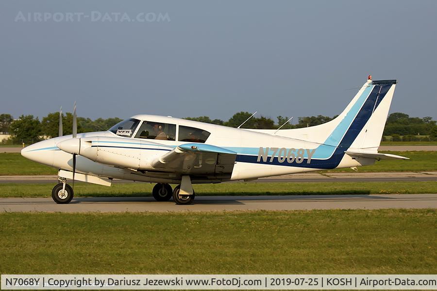N7068Y, 1963 Piper PA-30 Twin Comanche C/N 30-81, Piper PA-30 Twin Comanche  C/N 30-81, N7068Y