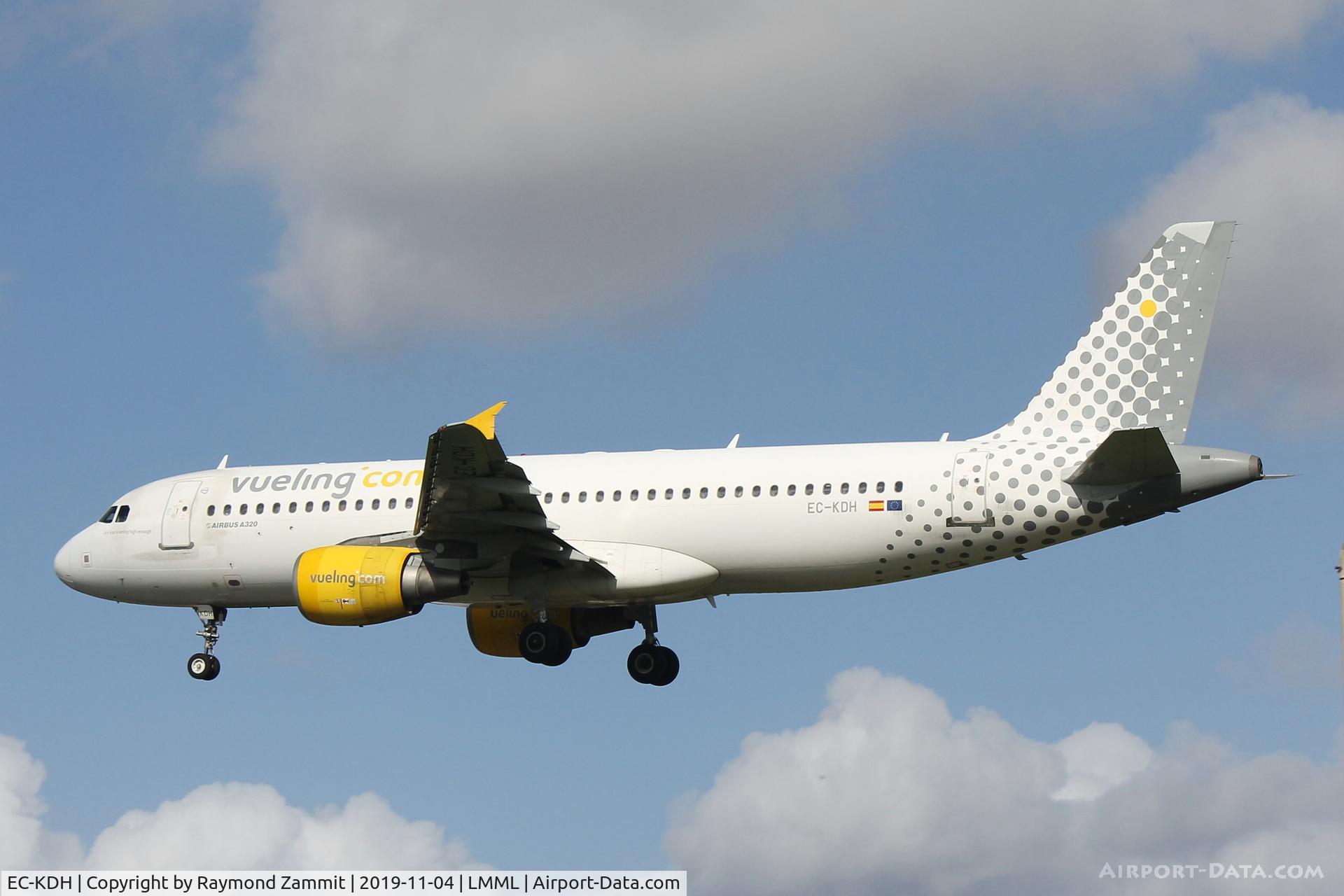 EC-KDH, 2007 Airbus A320-214 C/N 3083, A320 EC-KDH Vueling
