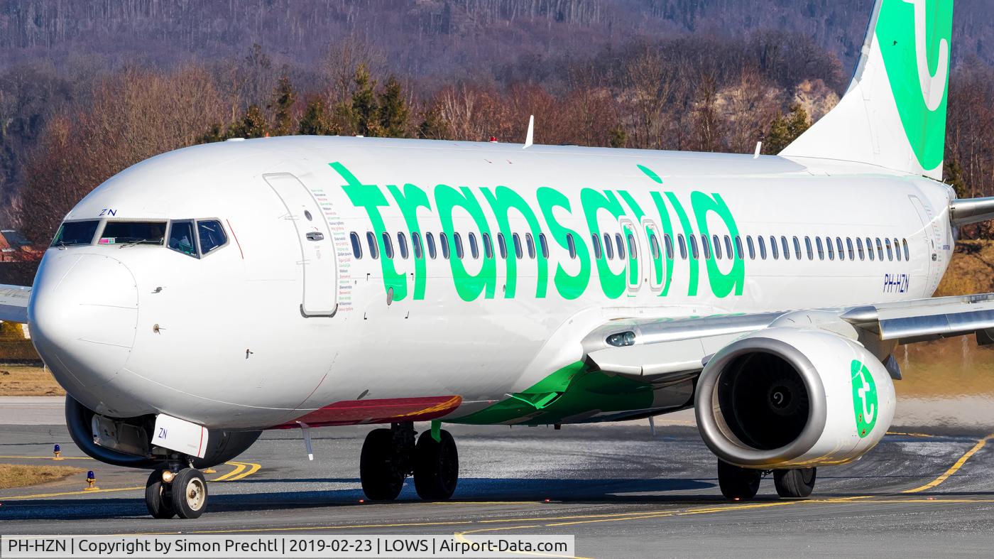 PH-HZN, 2004 Boeing 737-8K2 C/N 32943, PH-HZN @ Salzburg Airport