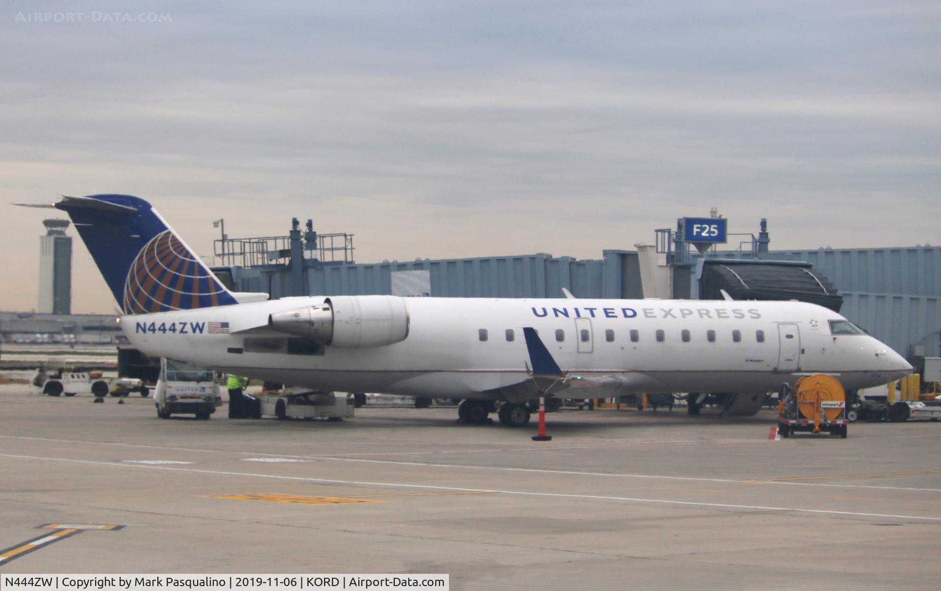 N444ZW, 2003 Canadair CRJ-200LR (CL-600-2B19) C/N 7788, CL-600-2B19