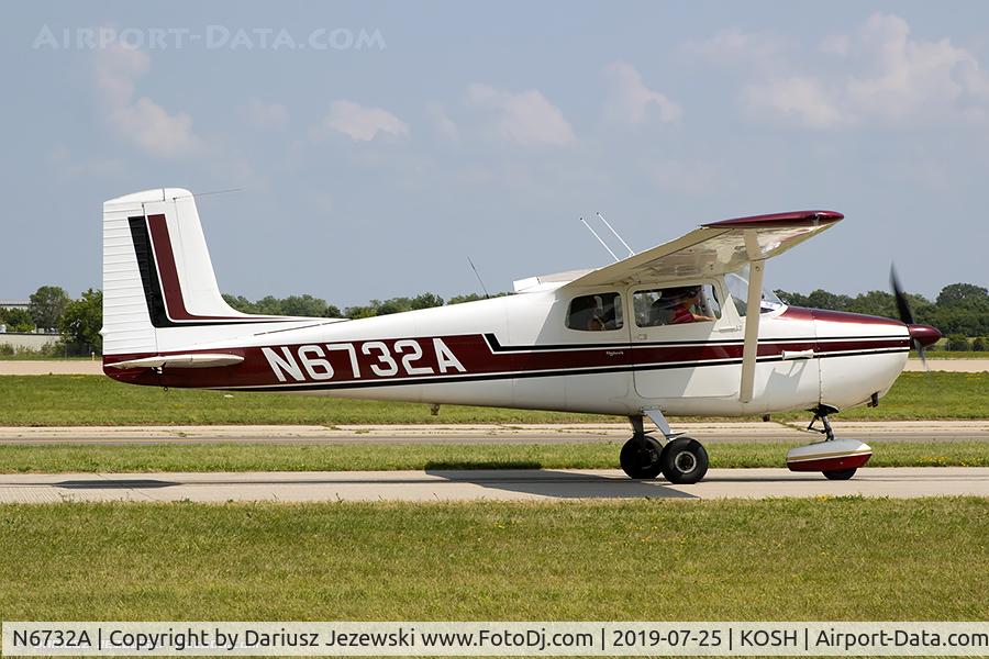 N6732A, 1956 Cessna 172 C/N 28832, Cessna 172 Skyhawk  C/N 28832, N6732A