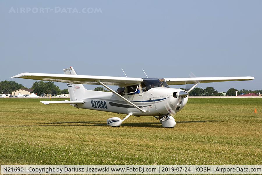 N21690, 1974 Cessna 172M C/N 17263987, Cessna 172M Skyhawk  C/N 17263987, N21690
