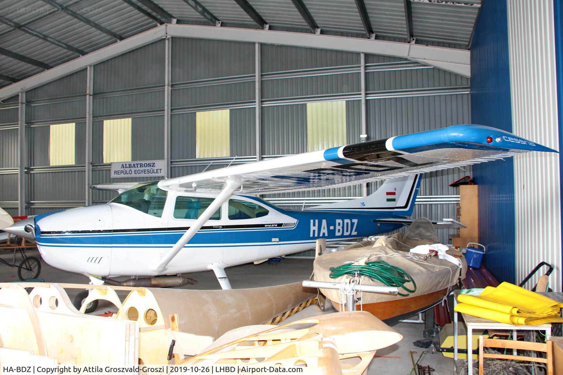 HA-BDZ, 1972 Cessna 182P Skylane C/N 18261520, LHBD - Börgönd Airport, Hungary
