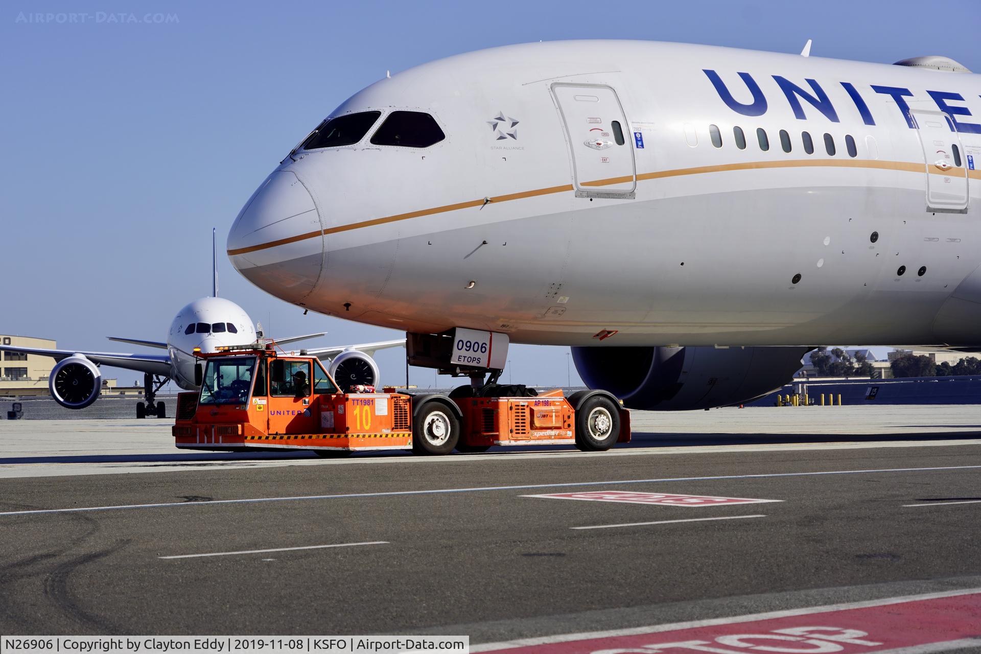 N26906, 2012 Boeing 787-8 Dreamliner C/N 34829, SFO 2019.