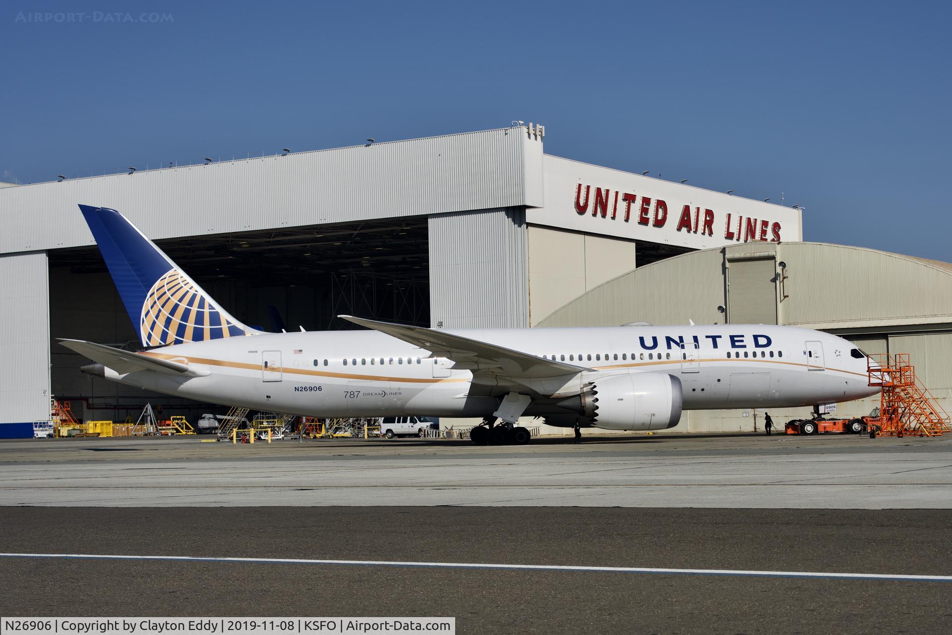 N26906, 2012 Boeing 787-8 Dreamliner C/N 34829, SFO 2019.