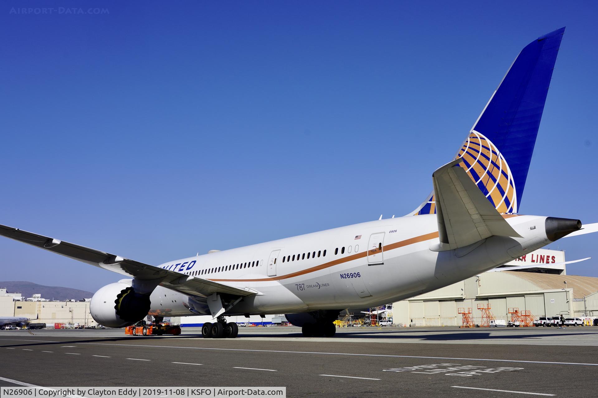 N26906, 2012 Boeing 787-8 Dreamliner C/N 34829, SFO 2019.