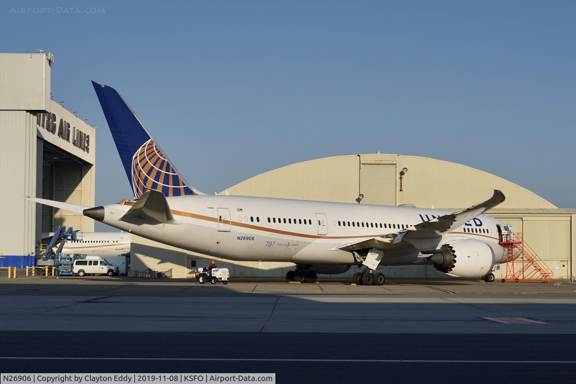 N26906, 2012 Boeing 787-8 Dreamliner C/N 34829, SFO 2019.