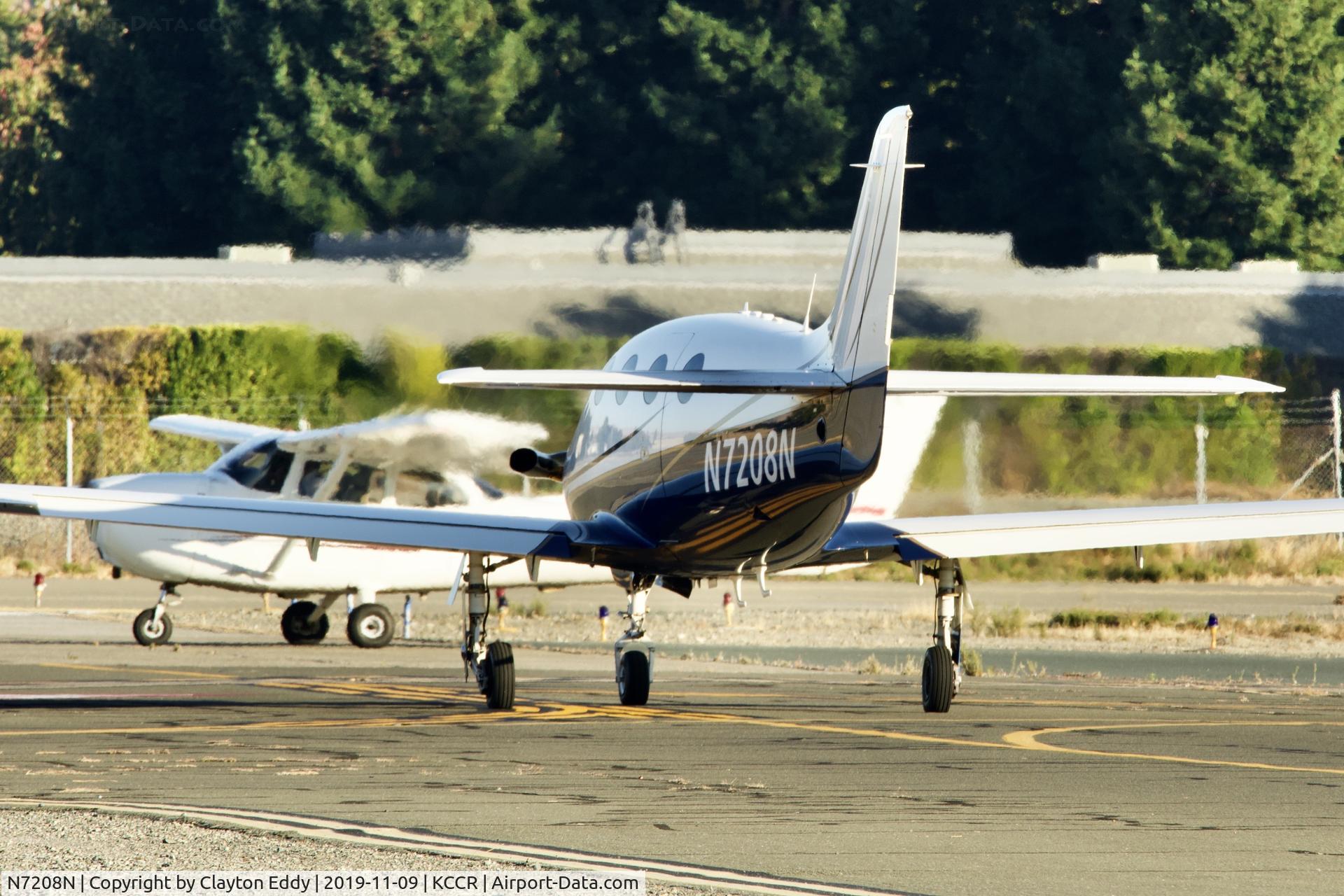N7208N, 2007 AIR LT Dynasty C/N 202, Buchanan Field Concord Airport California 2019.