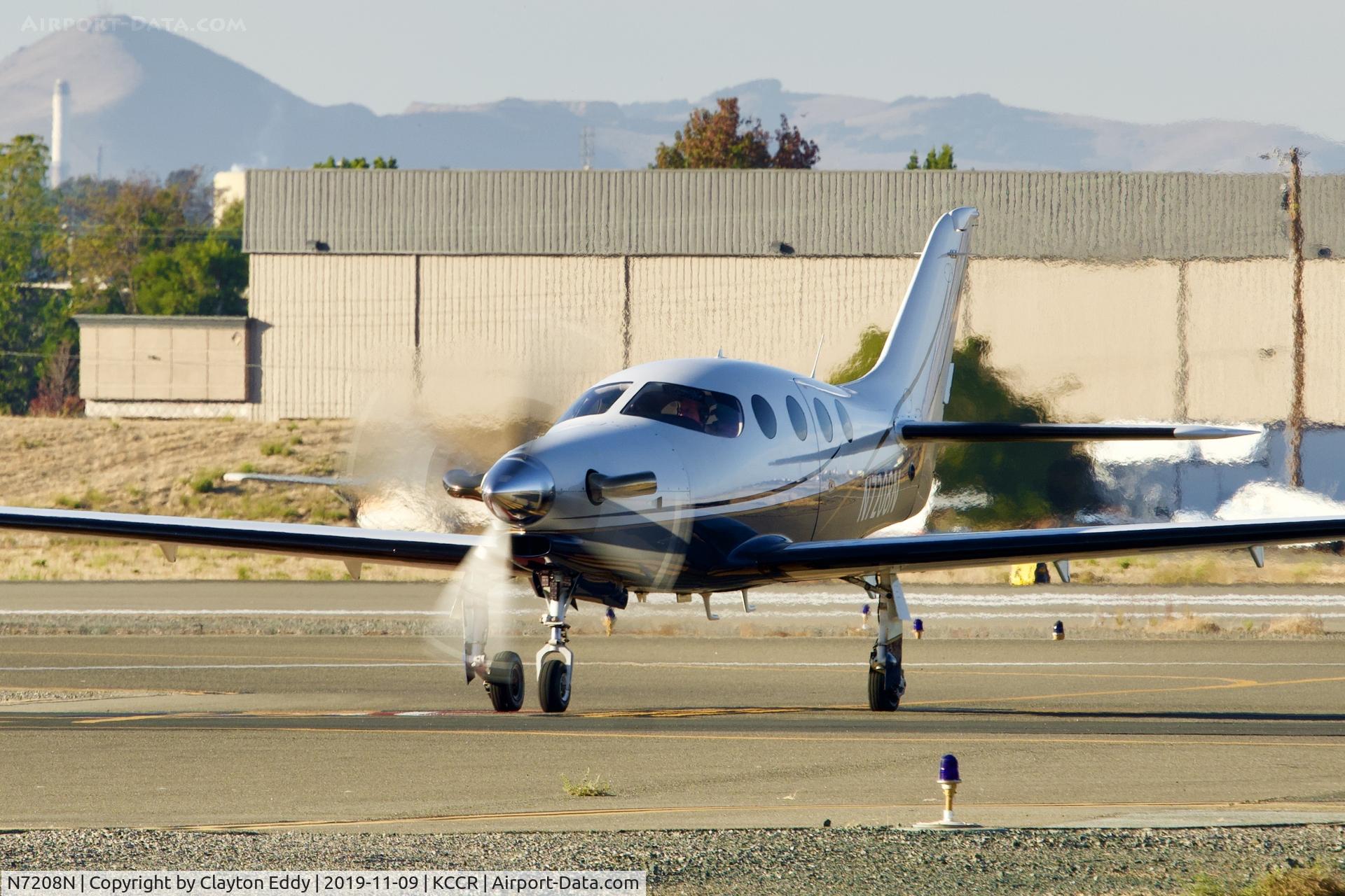 N7208N, 2007 AIR LT Dynasty C/N 202, Buchanan Field Concord Airport California 2019.