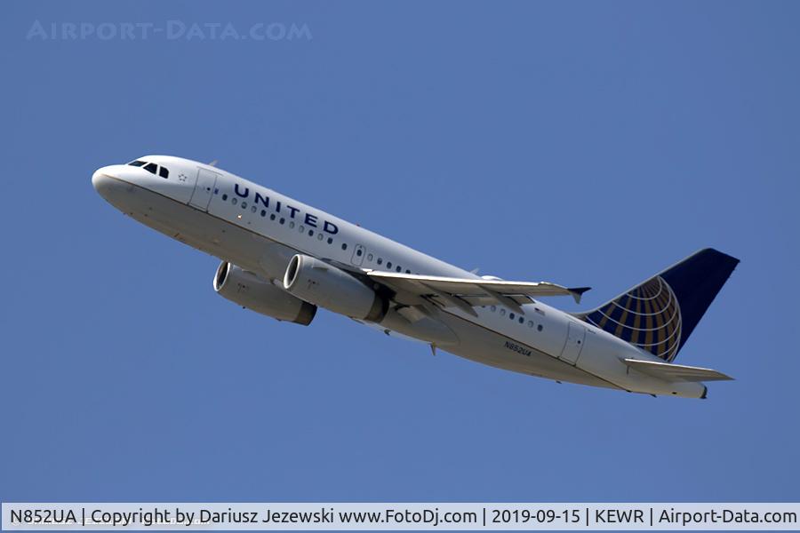 N852UA, 2002 Airbus A319-131 C/N 1671, Airbus A319-131 - United Airlines  C/N 1671, N852UA