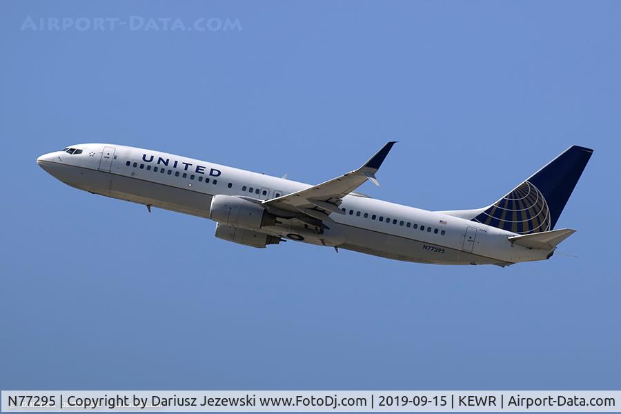 N77295, 2005 Boeing 737-824 C/N 34001, Boeing 737-824 - United Airlines  C/N 34001, N77295