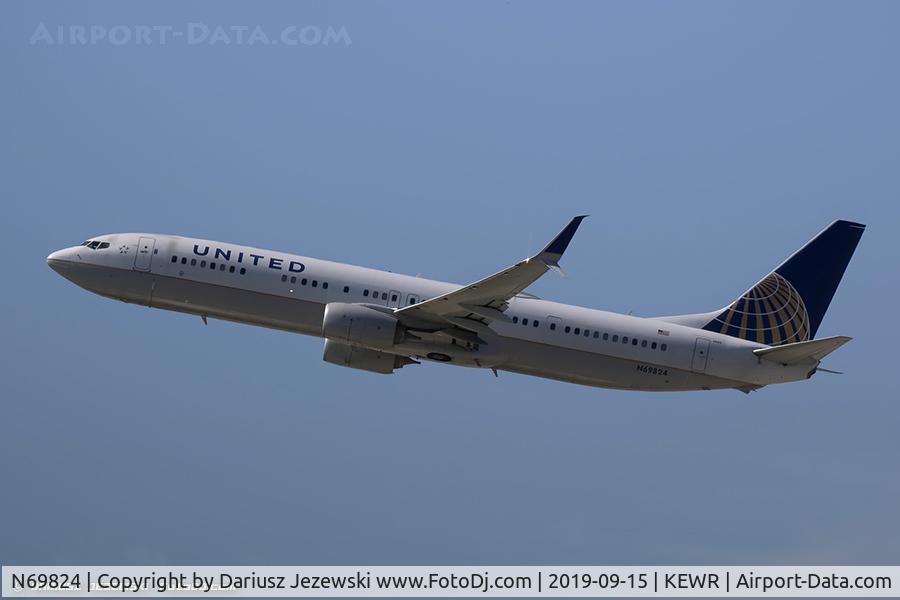 N69824, 2014 Boeing 737-924/ER C/N 42179, Boeing 737-924/ER - United Airlines  C/N 42179, N69824