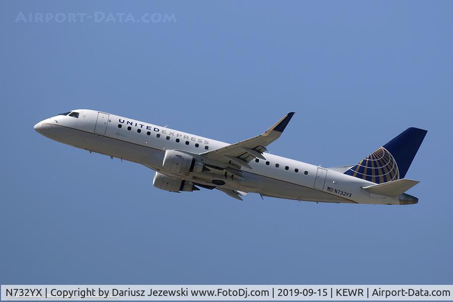N732YX, 2015 Embraer 175LR (ERJ-170-200LR) C/N 17000521, Embraer 175LR (ERJ-170-200LR) - United Express (Republic Airlines)  C/N 17000521, N732YX