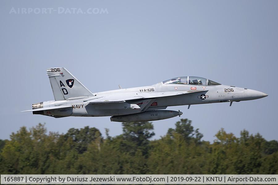 165887, Boeing F/A-18F Super Hornet C/N F047, F/A-18F Super Hornet 165887 AD-206 from VFA-106 