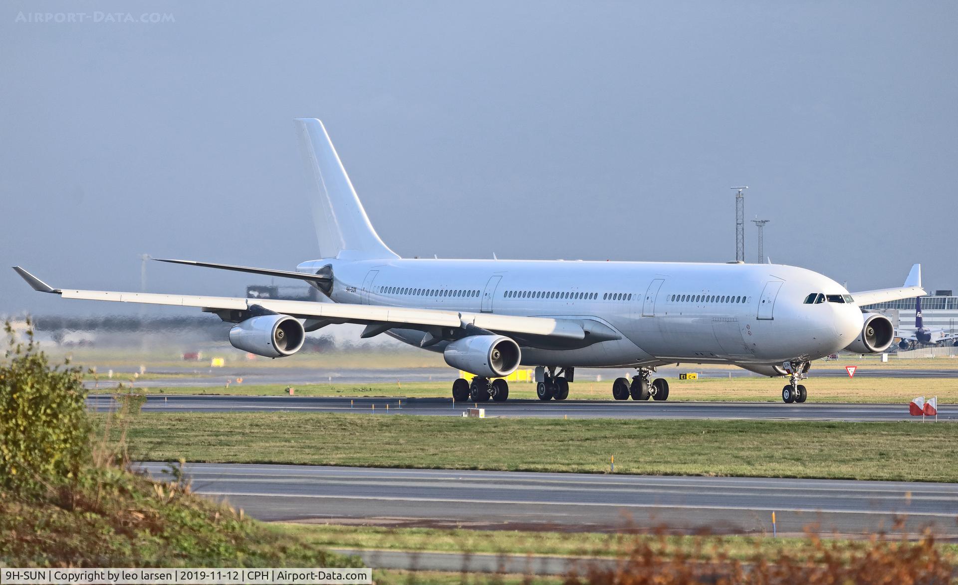 9H-SUN, 2000 Airbus A340-313X C/N 367, Copenhagen 12.11.2019 T/O R-22R