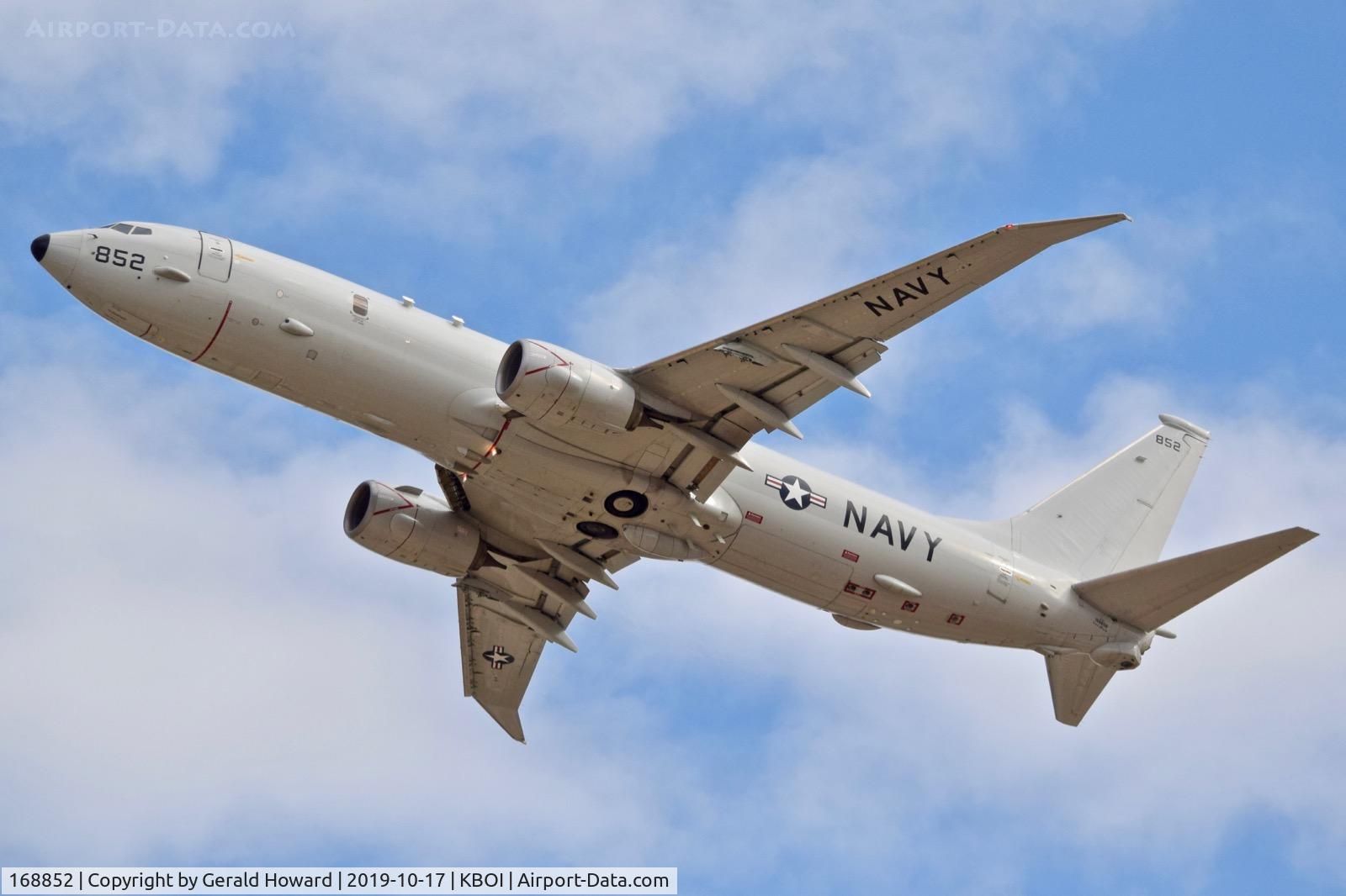 168852, 2015 Boeing P-8A Poseidon C/N 44144, Climb out from 28L.