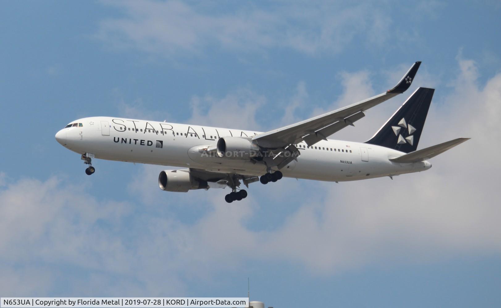 N653UA, 1992 Boeing 767-322 C/N 25391, United