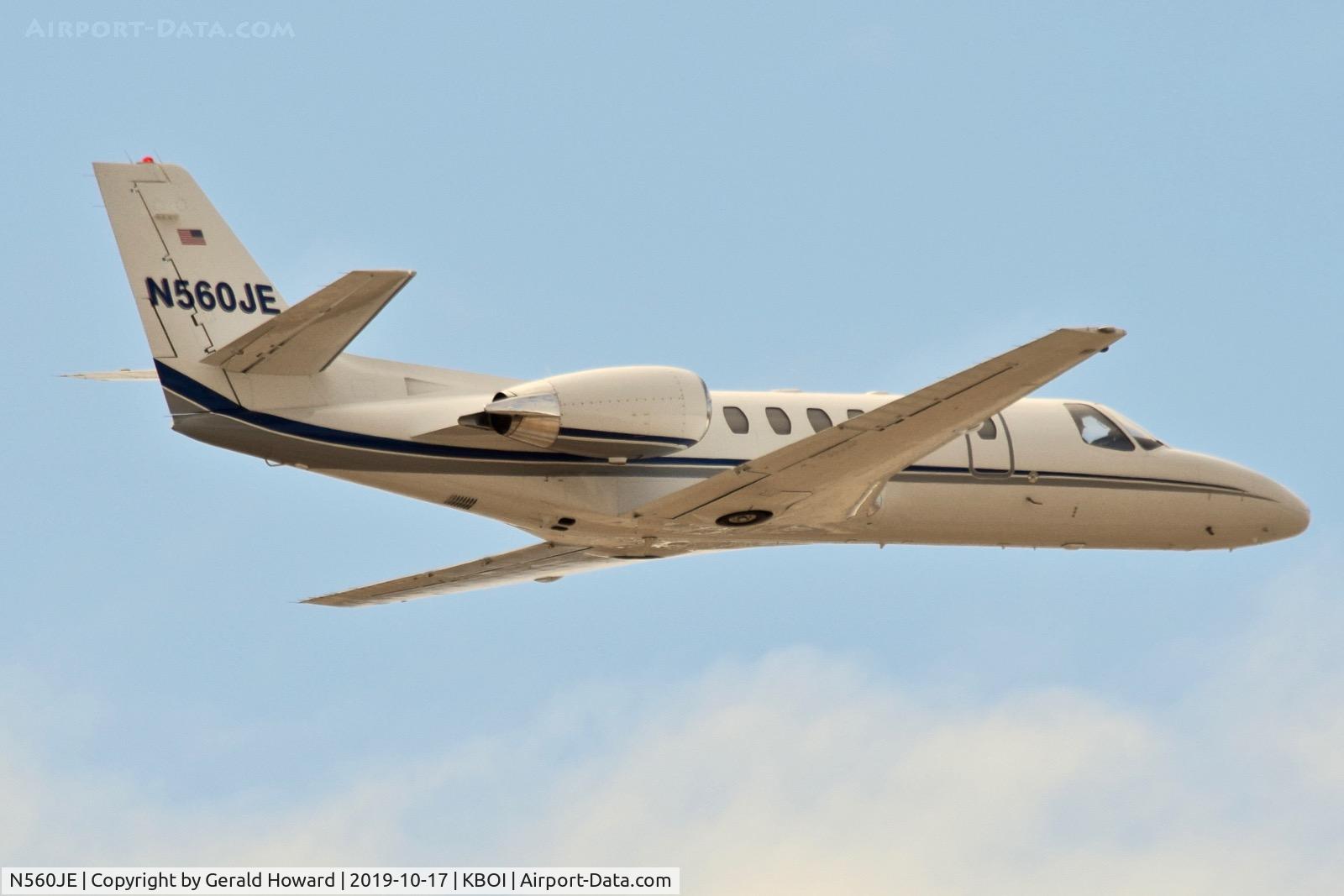 N560JE, 2001 Cessna 560 Citation Encore C/N 560-0581, Departing BOI.