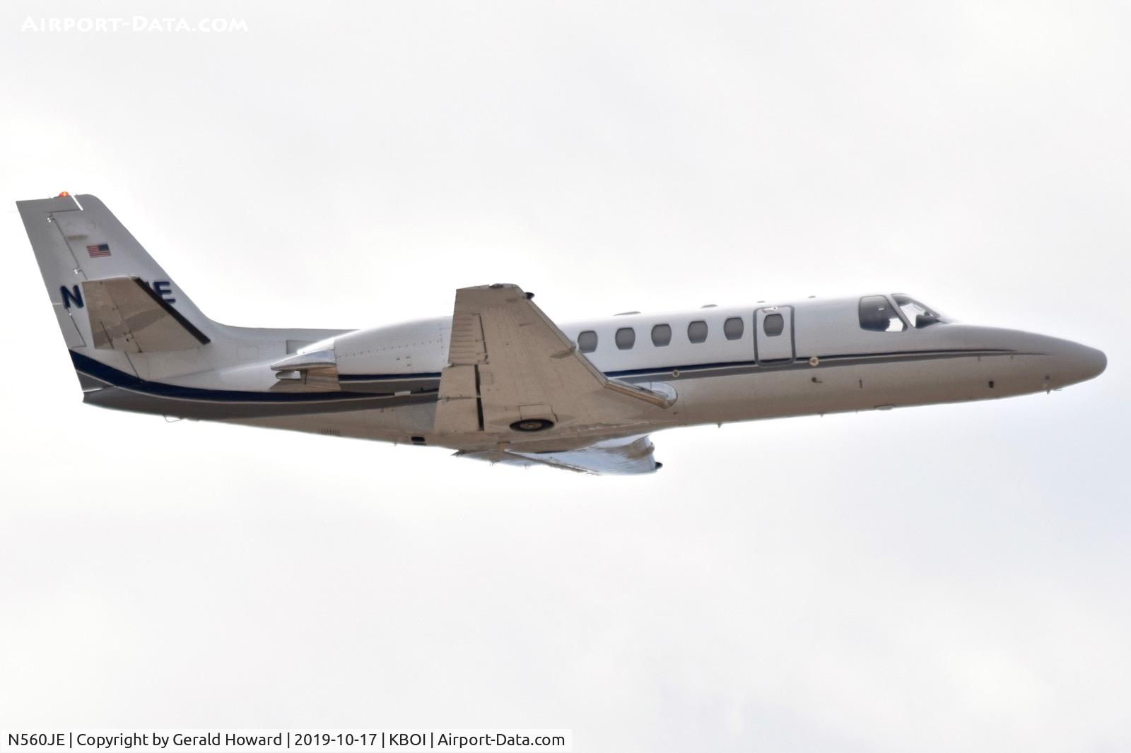 N560JE, 2001 Cessna 560 Citation Encore C/N 560-0581, Climb out from 28R.