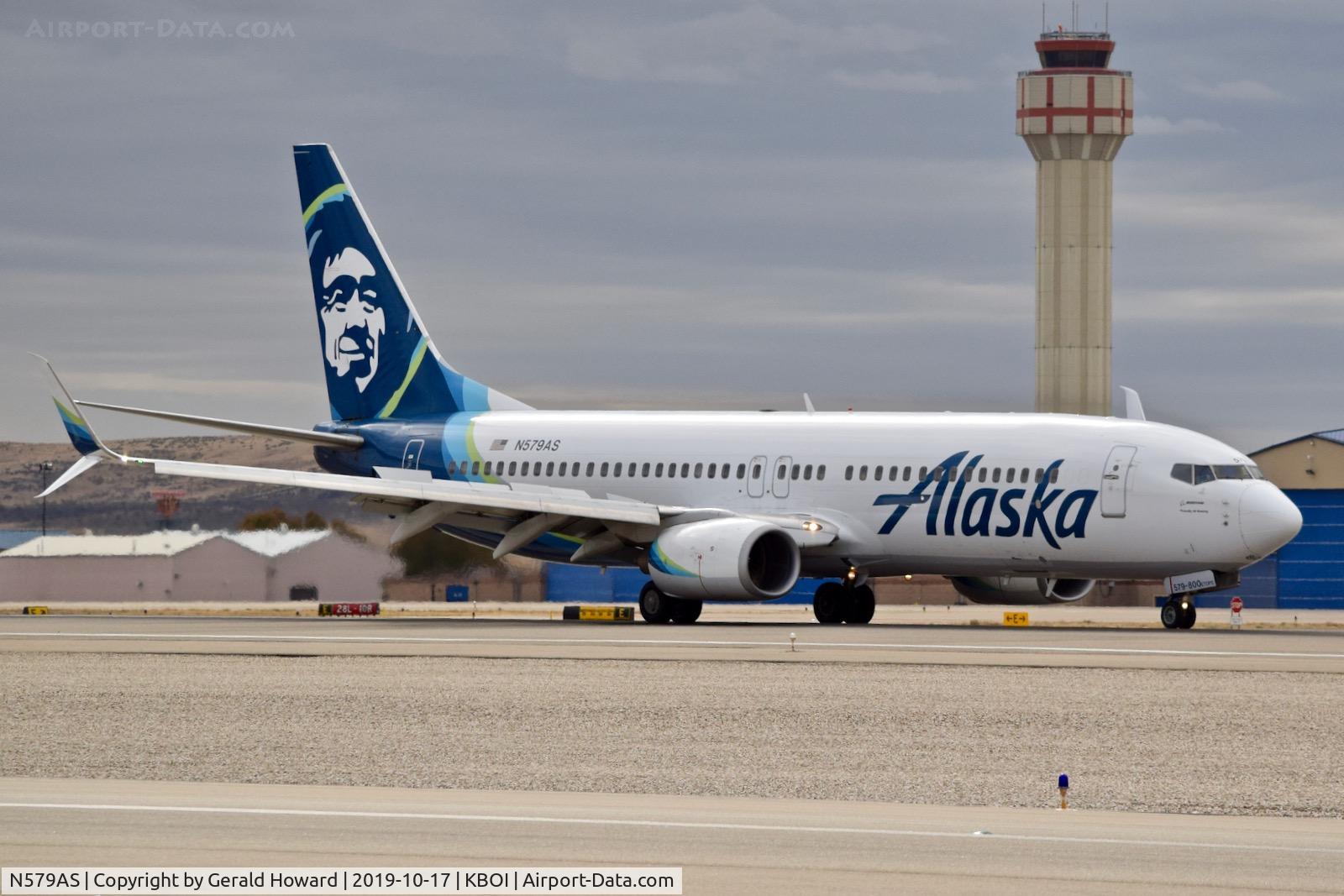 N579AS, 2007 Boeing 737-890 C/N 35187, Landing roll out on 28R.
