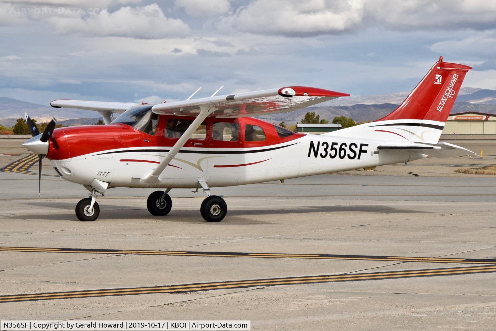 N356SF, 2004 Cessna T206H Turbo Stationair C/N T20608496, Taxiing to the south GA ramp.