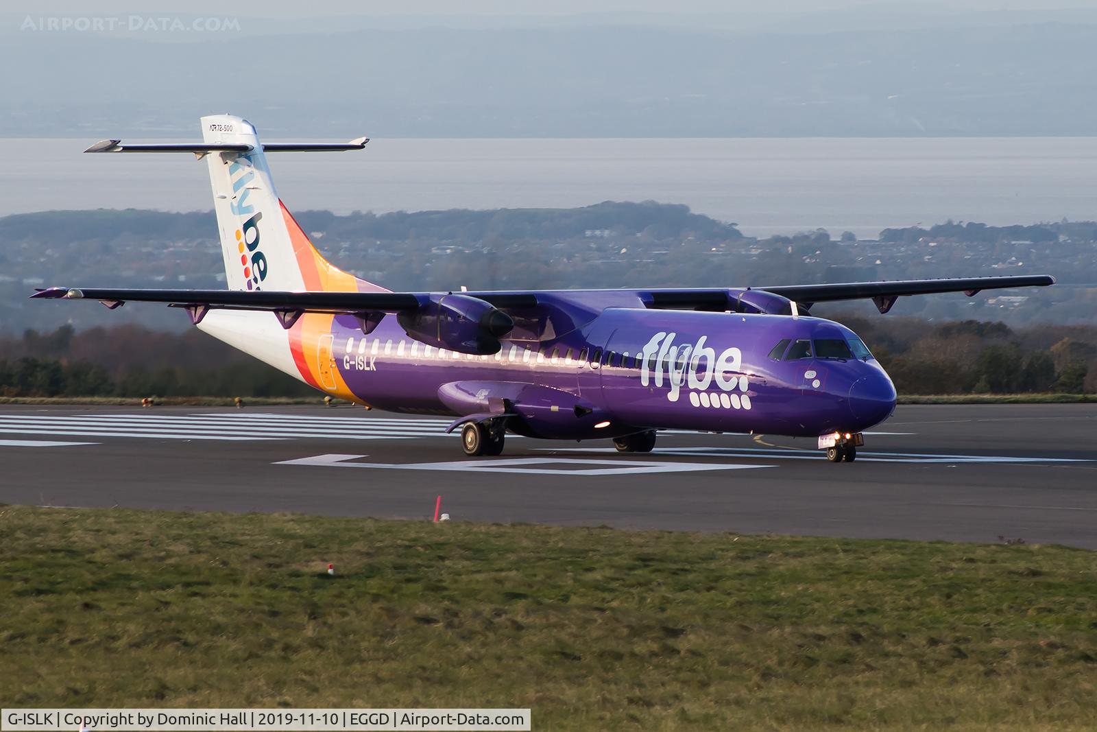 G-ISLK, 2000 ATR 72-212A C/N 634, Departing RWY 09