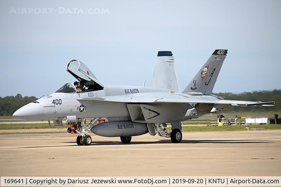 169641, Boeing F/A-18E Super Hornet C/N E303, F/A-18E Super Hornet 169641 AJ-400 from VFA-34 
