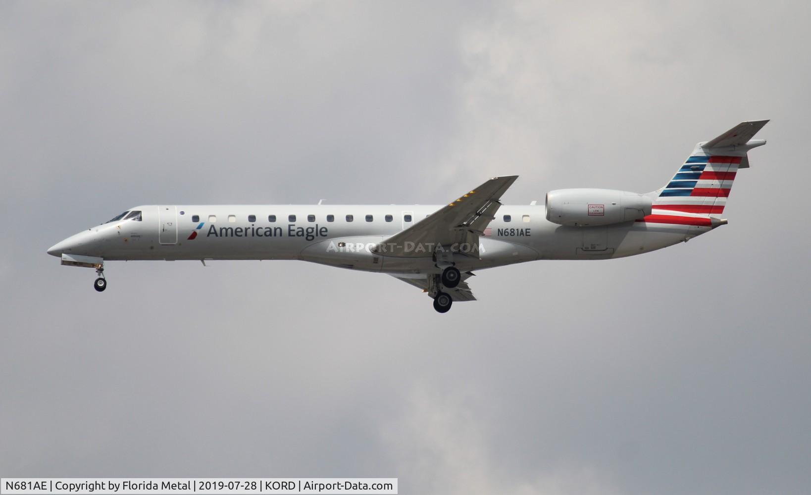 N681AE, 2004 Embraer ERJ-145LR (EMB-145LR) C/N 14500824, American Eagle