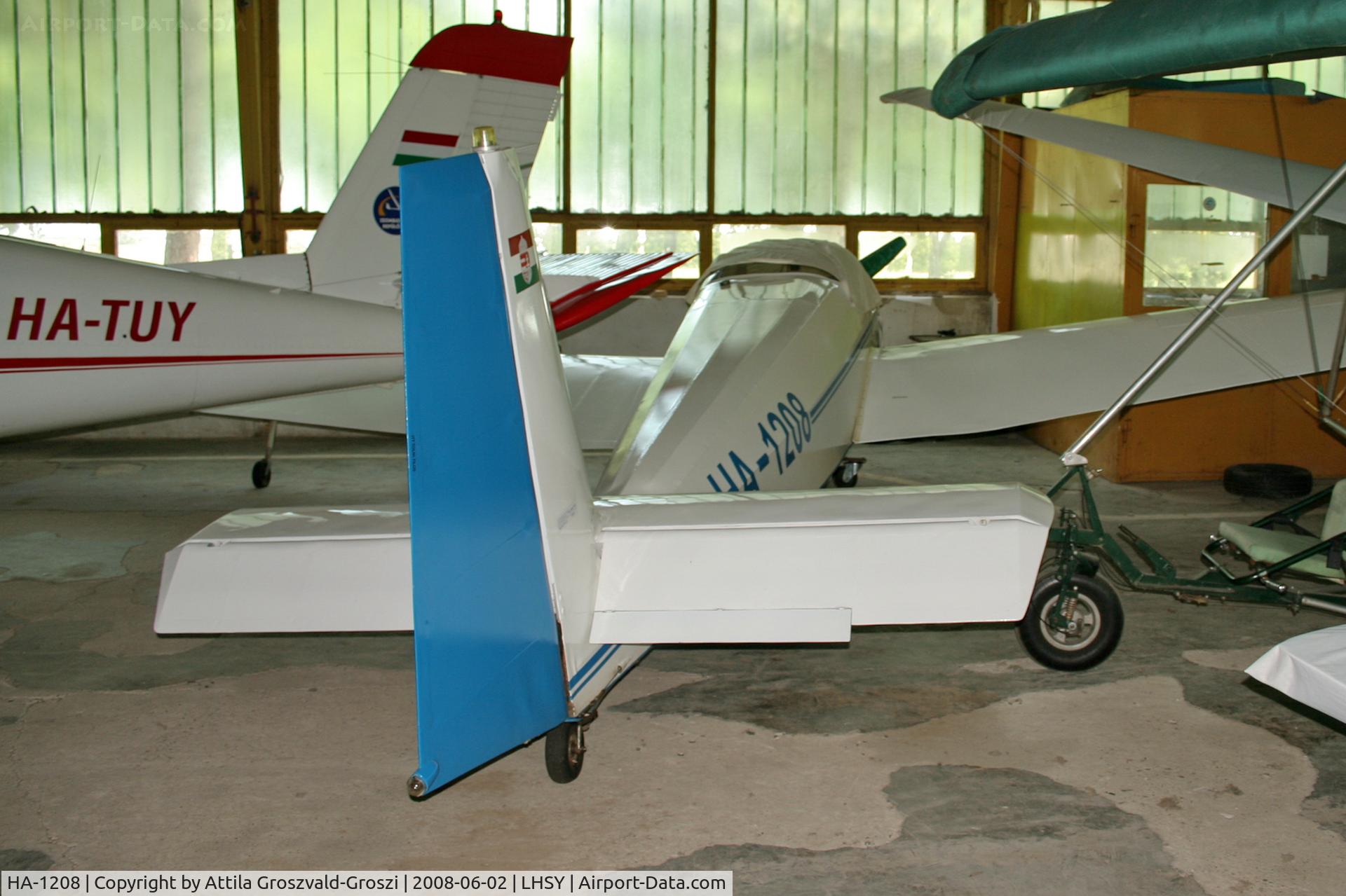 HA-1208, 1976 Scheibe SF-25C Falke C/N 44156, LHSY - Szombathely Airport, Hungary
