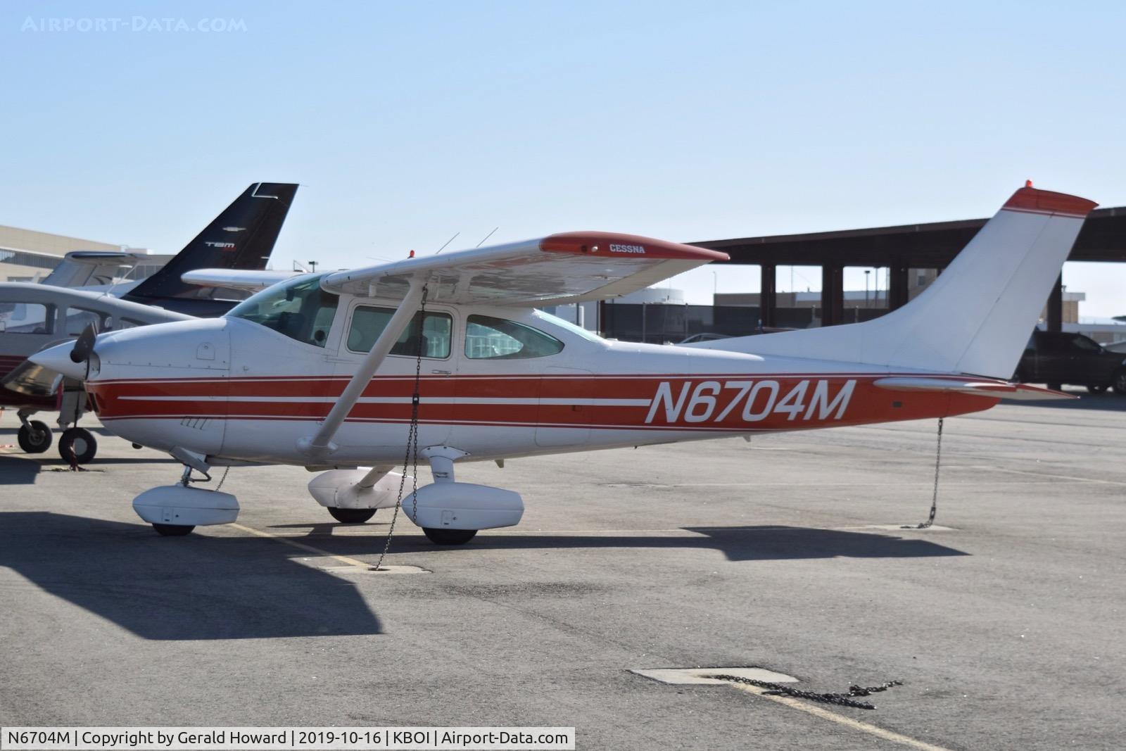 N6704M, 1975 Cessna 182P Skylane C/N 18263806, Parked on north GA ramp.
