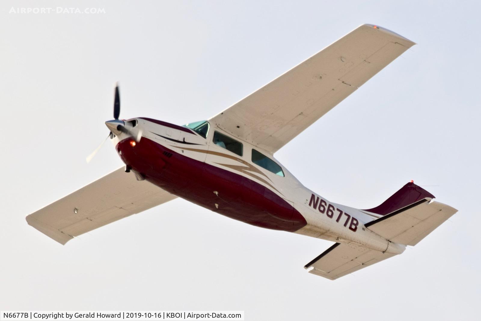 N6677B, 1978 Cessna T210M Turbo Centurion C/N 21062816, Take off from 10L.