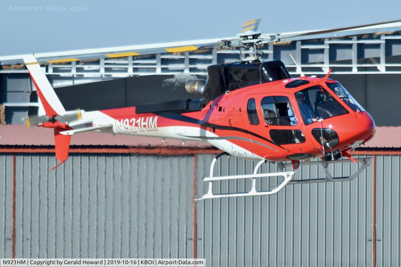 N921HM, 2015 Airbus Helicopters AS-350B-3 Ecureuil C/N 7981, Take off from south GA ramp.