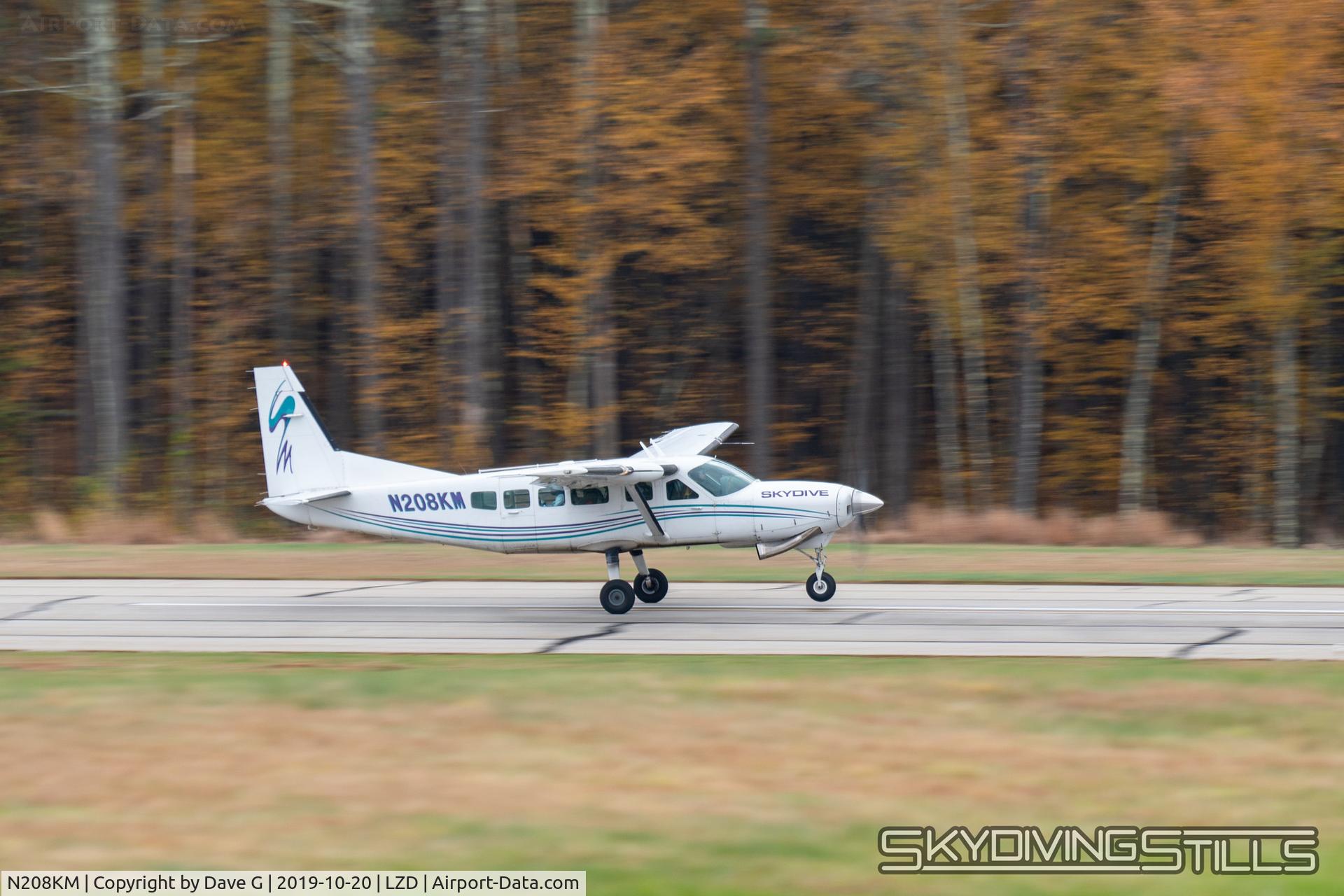 N208KM, 1989 Cessna 208 Caravan I C/N 20800150, Departing Danielson, CT