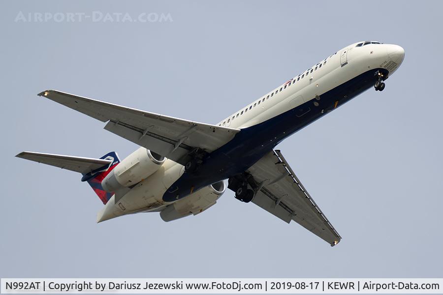 N992AT, 2002 Boeing 717-200 C/N 55136, Boeing 717-2BD - Delta Air Lines  C/N 55136, N992AT