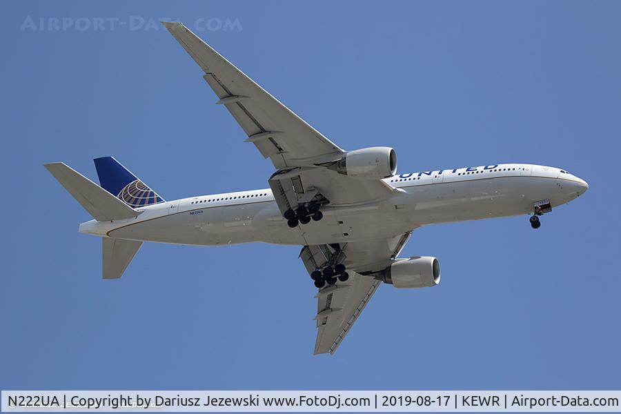 N222UA, 2001 Boeing 777-222 C/N 30553, Boeing 777-222/ER - United Airlines  C/N 30553, N222UA