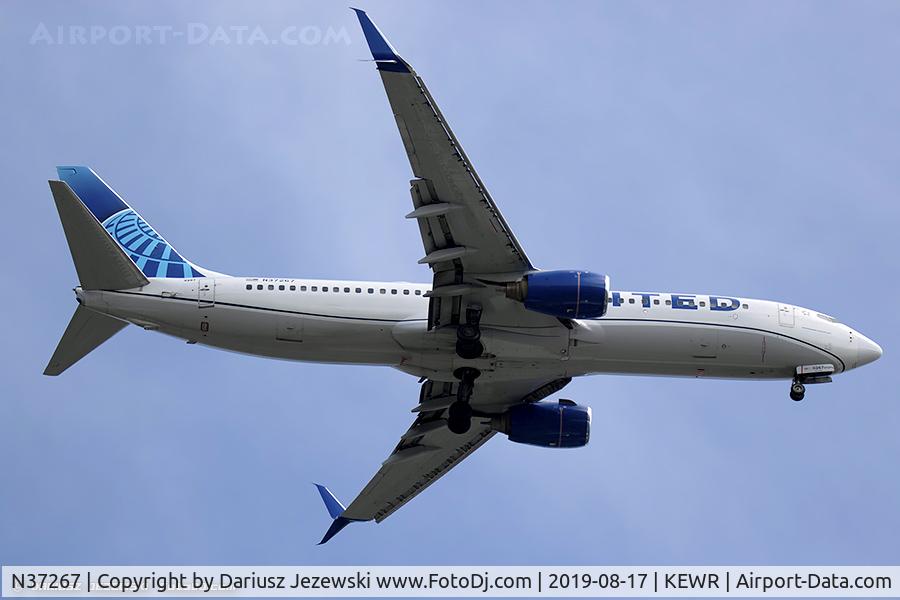 N37267, 2001 Boeing 737-824 C/N 31586, Boeing 737-824 - United Airlines  C/N 31586, N37267
