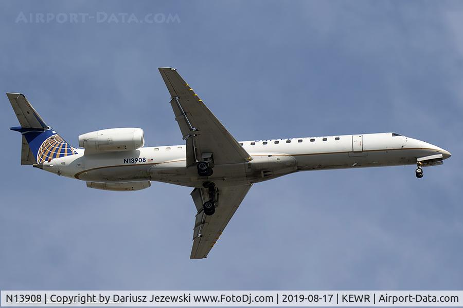 N13908, 2001 Embraer ERJ-145LR (EMB-145LR) C/N 145465, Embraer ERJ-145LR (EMB-145LR) - United Express (ExpressJet Airlines)  C/N 145465, N13908