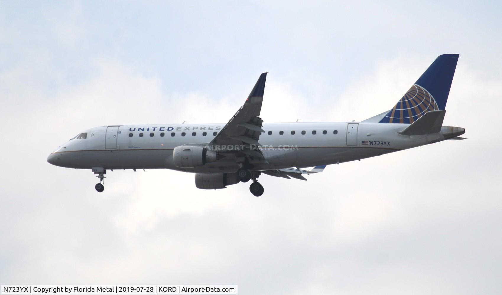 N723YX, 2015 Embraer 175LR (ERJ-170-200LR) C/N 17000498, United Express
