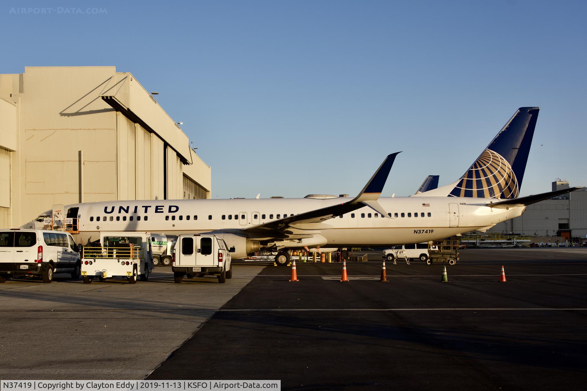 N37419, 2008 Boeing 737-924/ER C/N 31666, SFO 2019.